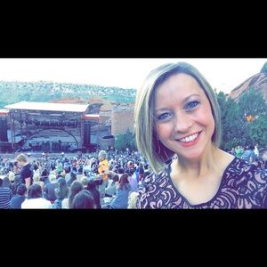 Meet your Posher, Aida